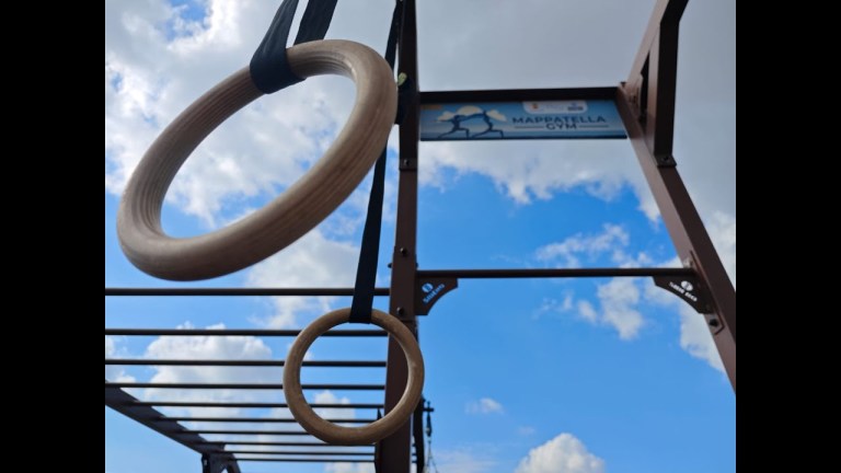 Mappatella Gym, prima palestra gratuita sulla spiaggia Mappatella Gym, prima palestra gratuita sulla spiaggia
