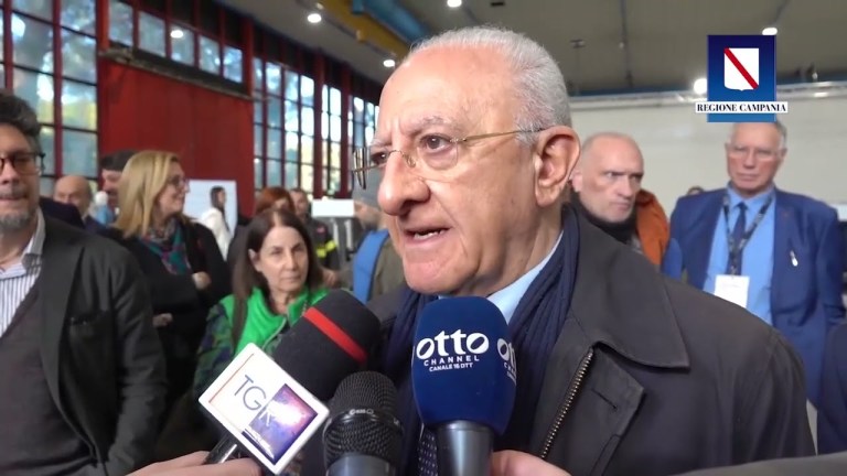 Campania, De Luca presenta denuncia contro Fitto su fondi per il Sud (22.01.24) Campania, De Luca presenta denuncia contro Fitto su fondi per il Sud (22.01.24)