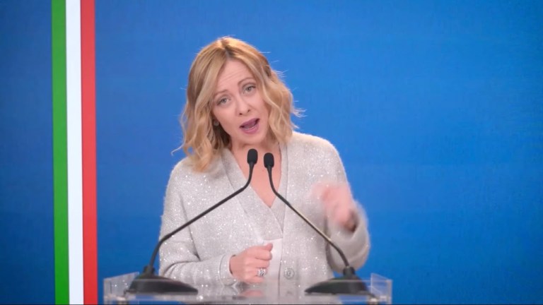GIORGIA MELONI: “SINISTRA È OBSOLETA, TRA NOI ANIME DIVERSE, MA TROVIAMO SEMPRE SINTESI” GIORGIA MELONI: “SINISTRA È OBSOLETA, TRA NOI ANIME DIVERSE, MA TROVIAMO SEMPRE SINTESI”