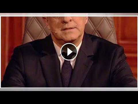 Crozza-De Luca contro Concita De Gregorio e Teresa De Sio: “Miserabili 1000 volte, anzi 4 milioni… Crozza-De Luca contro Concita De Gregorio e Teresa De Sio: “Miserabili 1000 volte, anzi 4 milioni…
