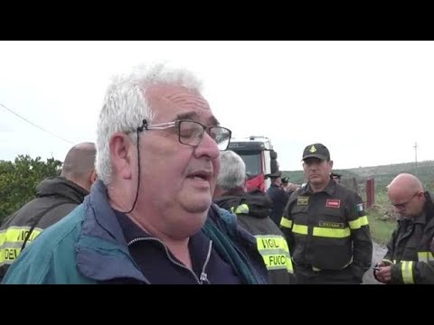 Maltempo a Catania, il fratello della vittima: «C’era la sua auto con lo sportello aperto, ho… Maltempo a Catania, il fratello della vittima: «C’era la sua auto con lo sportello aperto, ho…