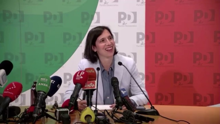 ELLY SCHLEIN: “HO SENTITO GIORGIA MELONI PER COMPLIMENTARCI DEL RISULTATO RECIPROCO” ELLY SCHLEIN: “HO SENTITO GIORGIA MELONI PER COMPLIMENTARCI DEL RISULTATO RECIPROCO”