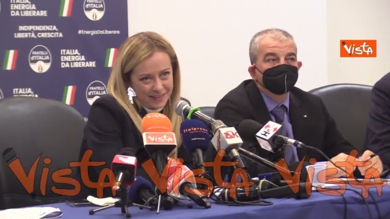 Meloni: “Lega e Forza Italia mi sembra vogliano il Governo arcobaleno invece del centrodestra” Meloni: “Lega e Forza Italia mi sembra vogliano il Governo arcobaleno invece del centrodestra”