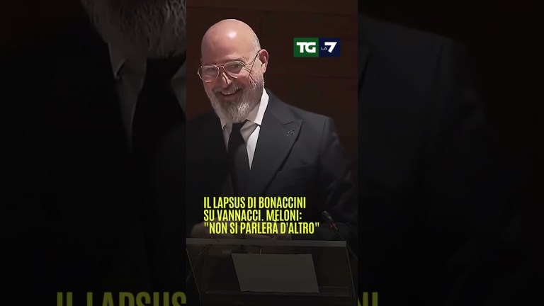 Il lapsus di #Bonaccini su #Vannacci. #Meloni: “Non si parlerà d’altro” Il lapsus di #Bonaccini su #Vannacci. #Meloni: “Non si parlerà d’altro”