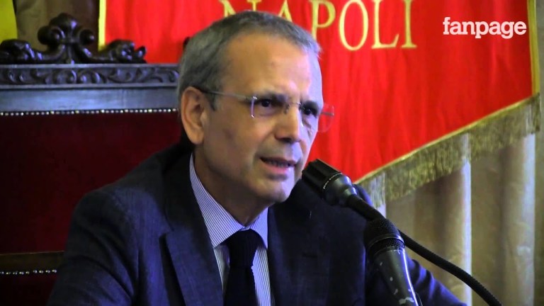 Comune di Napoli: Tommaso Sodano si dimette: “C’è un clima di veleni” Comune di Napoli: Tommaso Sodano si dimette: “C’è un clima di veleni”