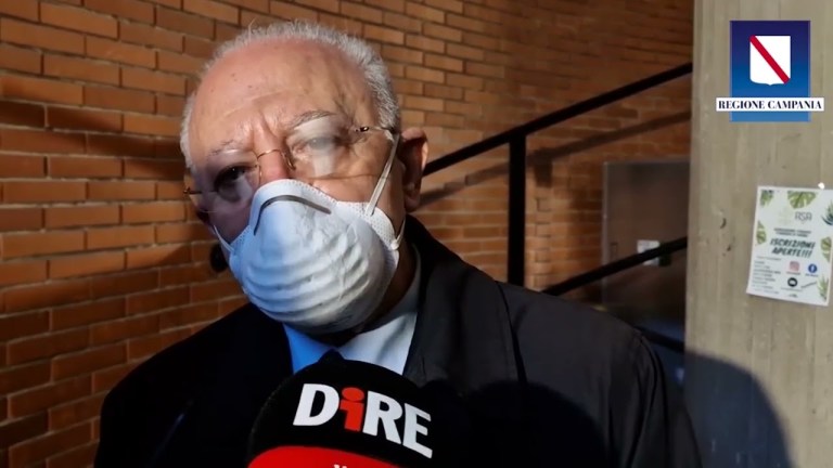 AUTONOMIA DIFFERENZIATA, DE LUCA CONTRO CALDEROLI: “APRIREMO UNA GUERRA POLITICA DURISSIMA” AUTONOMIA DIFFERENZIATA, DE LUCA CONTRO CALDEROLI: “APRIREMO UNA GUERRA POLITICA DURISSIMA”