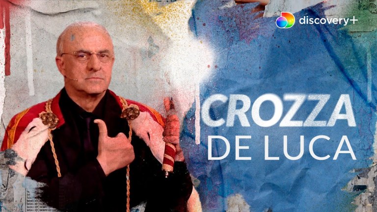 Crozza De Luca: “Che l’efficienza della Campania sia d’esempio a New York…” Crozza De Luca: “Che l’efficienza della Campania sia d’esempio a New York…”