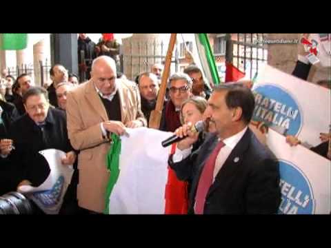 Nasce “Fratelli d’Italia”, La Russa: “Alleati di Berlusconi puntiamo al 14%” (21/12/2012) Nasce “Fratelli d’Italia”, La Russa: “Alleati di Berlusconi puntiamo al 14%” (21/12/2012)