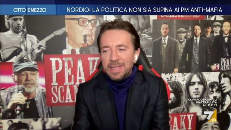 Intercettazioni, Andrea Scanzi: “Certe frasi di Nordio sembrano quelle di Berlusconi. Chiediamo … Intercettazioni, Andrea Scanzi: “Certe frasi di Nordio sembrano quelle di Berlusconi. Chiediamo …