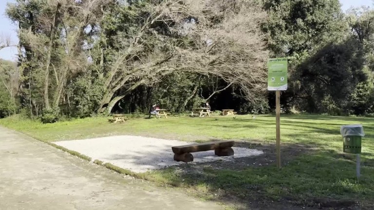 Napoli, al bosco di Capodimonte nuovo campo di calcio e aree fitness Napoli, al bosco di Capodimonte nuovo campo di calcio e aree fitness