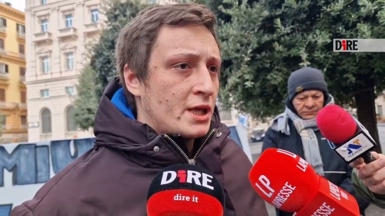 Napoli – RAMY. A NAPOLI ESPOSTO STRISCIONE PER CHIEDERE ‘VERITÀ E GIUSTIZIA’ (10.01.25) Napoli – RAMY. A NAPOLI ESPOSTO STRISCIONE PER CHIEDERE ‘VERITÀ E GIUSTIZIA’ (10.01.25)