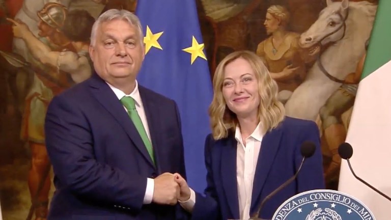 GIORGIA MELONI CON IL PRIMO MINISTRO DELL’UNGHERIA VIKTOR ORBÁN IN CONFERENZA STAMPA GIORGIA MELONI CON IL PRIMO MINISTRO DELL’UNGHERIA VIKTOR ORBÁN IN CONFERENZA STAMPA