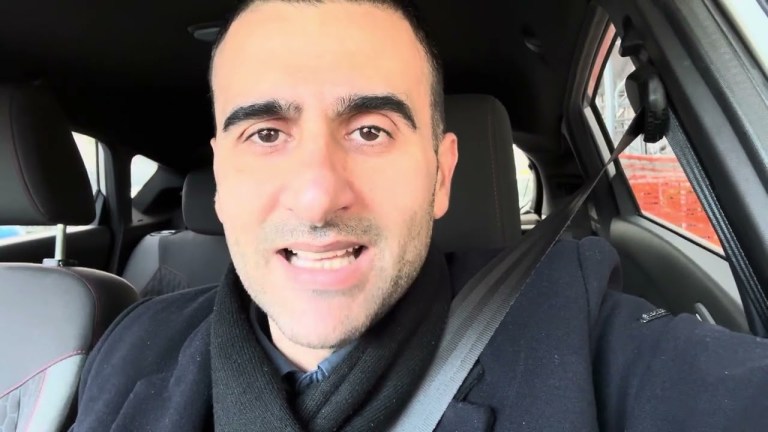 Mentre De Luca e Fitto litigano la regione campania sprofonda. Gennaro Saiello m5s Napoli Mentre De Luca e Fitto litigano la regione campania sprofonda. Gennaro Saiello m5s Napoli