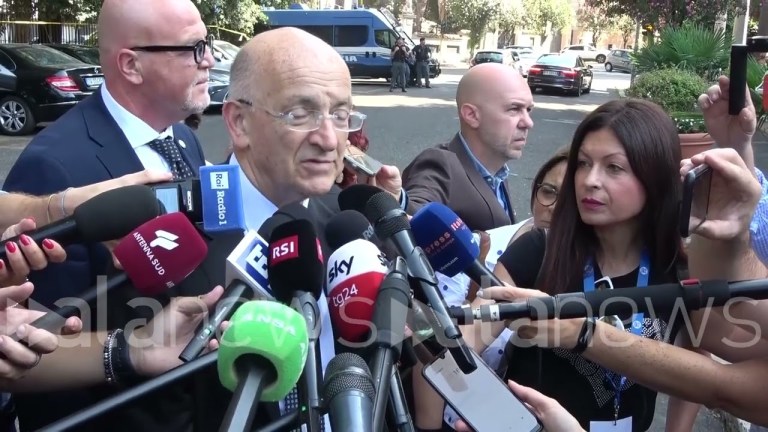 Forza Italia, Sisto: “Partito va avanti con valori di Berlusconi, pensate a giustizia” Forza Italia, Sisto: “Partito va avanti con valori di Berlusconi, pensate a giustizia”