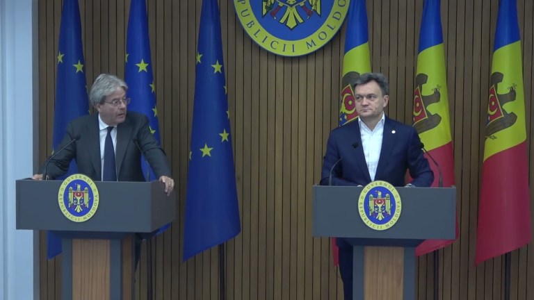 Declarațiile prim-ministrului Dorin Recean și ale comisarului pentru Economie, Paolo Gentiloni Declarațiile prim-ministrului Dorin Recean și ale comisarului pentru Economie, Paolo Gentiloni