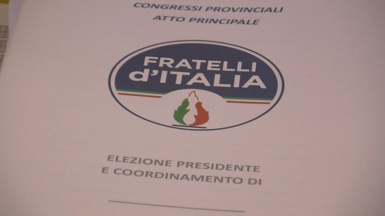 Elezioni Pavia, caos Fratelli d’Italia: chiesto un direttivo e in chat volano gli stracci Elezioni Pavia, caos Fratelli d’Italia: chiesto un direttivo e in chat volano gli stracci