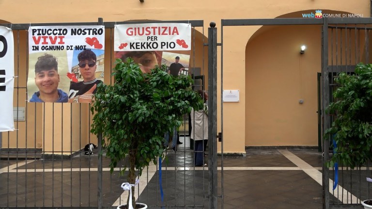 Intitolato a Francesco Pio il centro giovanile di Pianura Intitolato a Francesco Pio il centro giovanile di Pianura