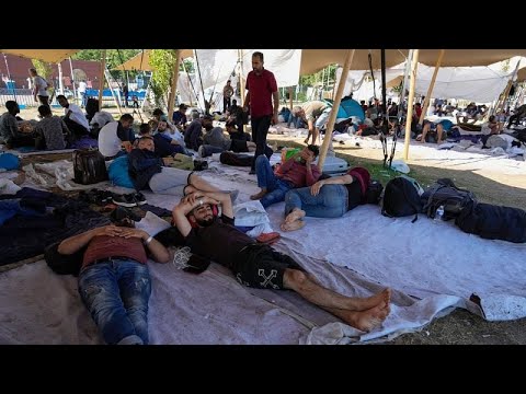 Le richieste di asilo nell’Ue sono calate del 17% a giugno, mentre i Paesi stringono le frontiere Le richieste di asilo nell’Ue sono calate del 17% a giugno, mentre i Paesi stringono le frontiere