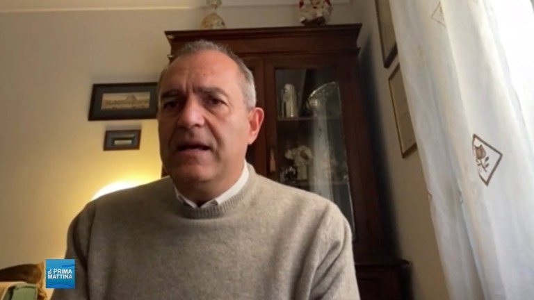 Emergenza Napoli, De Magistris: Manfredi ha tradito il patto per la legalità Emergenza Napoli, De Magistris: Manfredi ha tradito il patto per la legalità