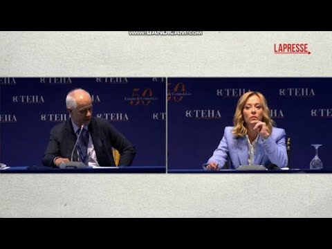 Meloni a Cernobbio: la premier torna su dimissioni Sangiuliano e ringrazia l’ex ministro Meloni a Cernobbio: la premier torna su dimissioni Sangiuliano e ringrazia l’ex ministro