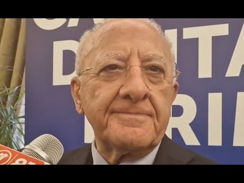 Napoli, De Luca: “Tu si’ na cosa grande? Sono concentrato su altro” (10.10.24) Napoli, De Luca: “Tu si’ na cosa grande? Sono concentrato su altro” (10.10.24)