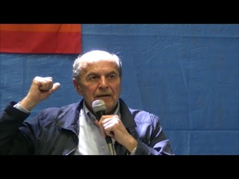 Il #PD di Pessina Cremonese accoglie Pierluigi Bersani come il suo ritrovato leader e lo abbraccia Il #PD di Pessina Cremonese accoglie Pierluigi Bersani come il suo ritrovato leader e lo abbraccia