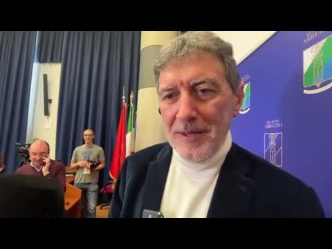 Marsilio sul meme: «Son venuti a cercare i tre mari, han trovato il Mar Silio» Marsilio sul meme: «Son venuti a cercare i tre mari, han trovato il Mar Silio»