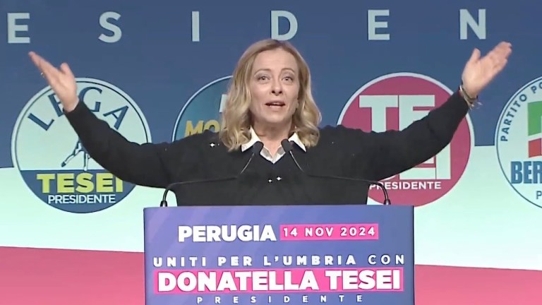 GIORGIA MELONI SENZA FRENI A PERUGIA PER SOSTENERE DONATELLA TESEI PRESIDENTE DELL’UMBRIA GIORGIA MELONI SENZA FRENI A PERUGIA PER SOSTENERE DONATELLA TESEI PRESIDENTE DELL’UMBRIA