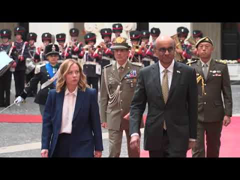 Giorgia Meloni incontra il Presidente della Repubblica di Singapore, Tharman Shanmugaratnam. Giorgia Meloni incontra il Presidente della Repubblica di Singapore, Tharman Shanmugaratnam.