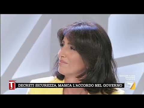 Pier Luigi Bersani: “Cascateci tutti con Renzi… vuol stare solo al centro della scena, non si … Pier Luigi Bersani: “Cascateci tutti con Renzi… vuol stare solo al centro della scena, non si …