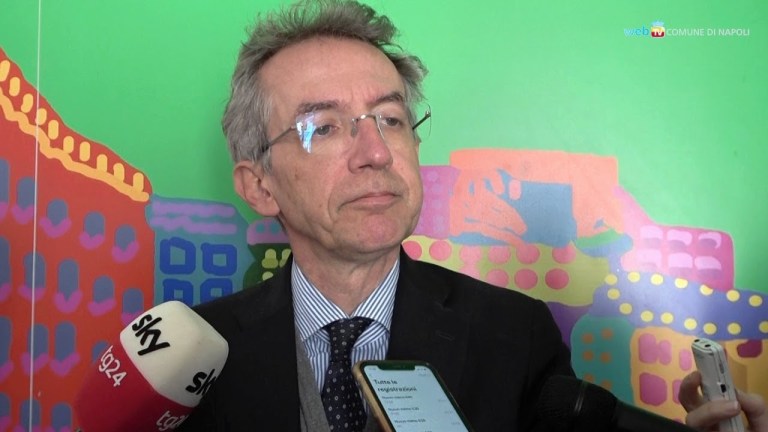 Spiaggia libera a Bagnoli, pedane su via Caracciolo: come sarà il mare in città Spiaggia libera a Bagnoli, pedane su via Caracciolo: come sarà il mare in città