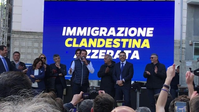 Salerno, Salvini. “Liberiamo la Regione Campania dai De Luca” Salerno, Salvini. “Liberiamo la Regione Campania dai De Luca”