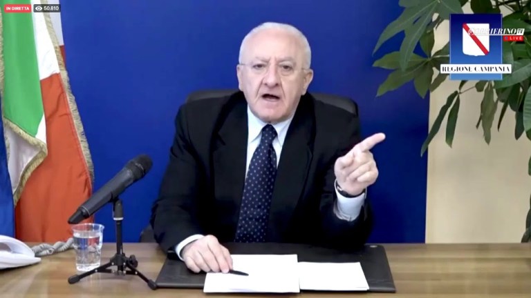 in diretta la conferenza stampa del presidente della Campania Vincenzo De Luca in diretta la conferenza stampa del presidente della Campania Vincenzo De Luca