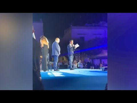 Il ministro Sangiuliano fischiato e contestato al festival del Libro Possibile di Polignano a Mare Il ministro Sangiuliano fischiato e contestato al festival del Libro Possibile di Polignano a Mare