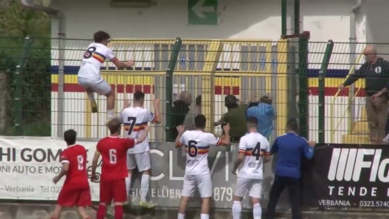 Il Questore del Vco ha emesso 13 Daspo per gli scontri tra tifosi durante Verbania-Junior Biellese Il Questore del Vco ha emesso 13 Daspo per gli scontri tra tifosi durante Verbania-Junior Biellese