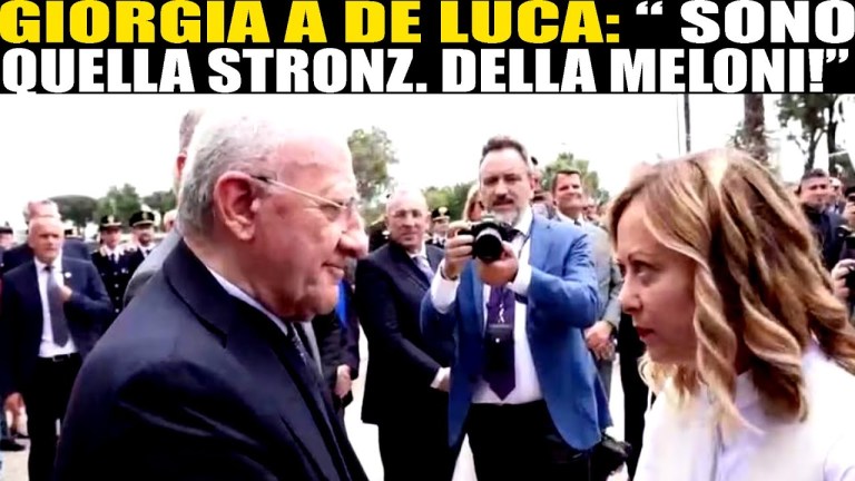 GIORGIA MELONI”SONO LA STRONZ. ! “A VINCENZO DE LUCA CHE GLI STRINGE LA MANO! GIORGIA MELONI”SONO LA STRONZ. ! “A VINCENZO DE LUCA CHE GLI STRINGE LA MANO!