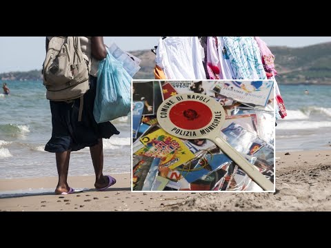 Ferragosto sulle spiagge di Napoli. Sequestrate scarpe e borse ‘pezzottate’ | La prove del notizia Ferragosto sulle spiagge di Napoli. Sequestrate scarpe e borse ‘pezzottate’ | La prove del notizia