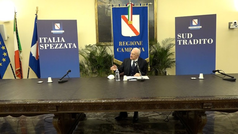 Autonomia differenziata, De Luca: “Ritirarla senza trattativa” Autonomia differenziata, De Luca: “Ritirarla senza trattativa”
