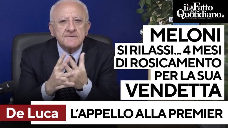 De Luca sfotte Meloni: “4 mesi di rosicamento per la sua vendetta, quanta sofferenza. Si rilassi” De Luca sfotte Meloni: “4 mesi di rosicamento per la sua vendetta, quanta sofferenza. Si rilassi”