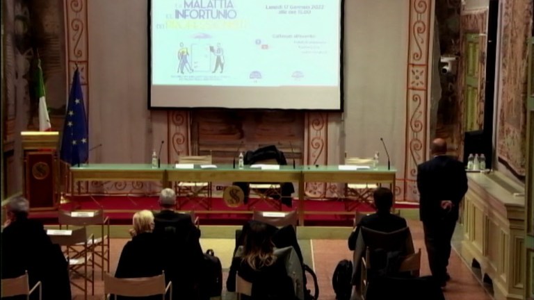 Adesso live convegno FdI: Tutelare la malattia e l’infortunio dei professionisti Adesso live convegno FdI: Tutelare la malattia e l’infortunio dei professionisti