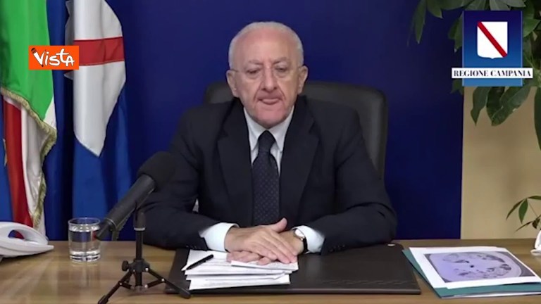 De Luca: “Chiudo tutto in Campania per 30-40 giorni” De Luca: “Chiudo tutto in Campania per 30-40 giorni”