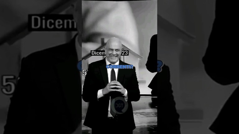 Maurizio Crozza: Interessi e contraddizioni del sistema bancario! Maurizio Crozza: Interessi e contraddizioni del sistema bancario!