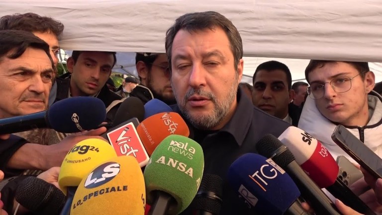 Open Arms, Salvini: “Meloni prima a chiamarmi, messaggi anche da centrosinistra” Open Arms, Salvini: “Meloni prima a chiamarmi, messaggi anche da centrosinistra”