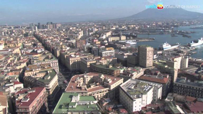 Moovit, la app per la mobilità urbana è anche a Napoli Moovit, la app per la mobilità urbana è anche a Napoli