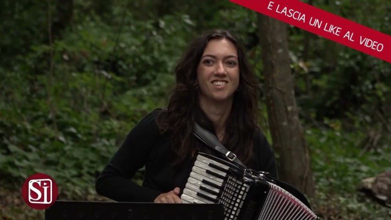 PROSEGUE FINO A NOVEMBRE LA RASSEGNA AFFABULAZIONE DEL COMUNE DI NAPOLI PROSEGUE FINO A NOVEMBRE LA RASSEGNA AFFABULAZIONE DEL COMUNE DI NAPOLI