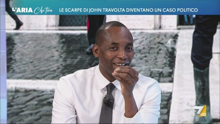 Vittorio Feltri contro Aboubakar Soumahoro: “Mi fa pena, se uno si mette gli stivali per andare … Vittorio Feltri contro Aboubakar Soumahoro: “Mi fa pena, se uno si mette gli stivali per andare …