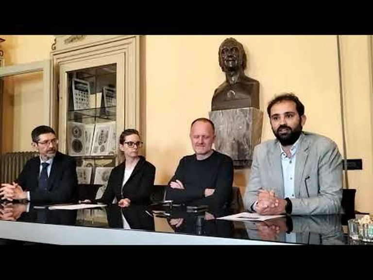 Bicentenario di Volta tra scienza, cultura, storia ed arte: oggi presentate le iniziative al Tempio Voltiano Bicentenario di Volta tra scienza, cultura, storia ed arte: oggi presentate le iniziative al Tempio Voltiano