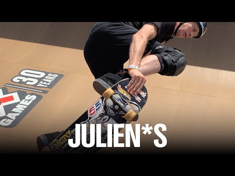 Tony Hawk’s Historic “900” Skateboard Headlines Major Skate Sale at Julien’s Auctions Tony Hawk’s Historic “900” Skateboard Headlines Major Skate Sale at Julien’s Auctions