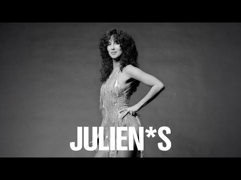 Bold Luxury: Bob Mackie, Stage Glamour & The Couture Edit Bold Luxury: Bob Mackie, Stage Glamour & The Couture Edit