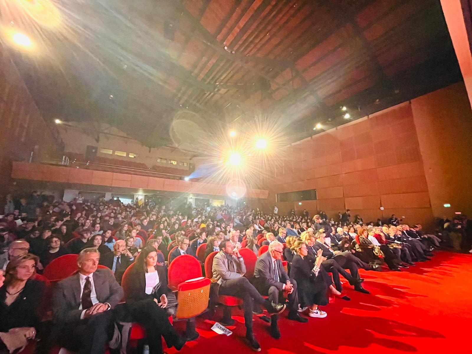 Al via oggi il Festival Orientamenti ai Magazzini del Cotone Al via oggi il Festival Orientamenti ai Magazzini del Cotone